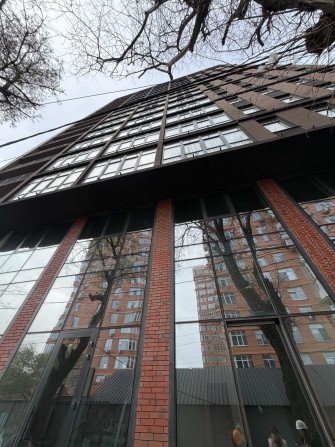 Рассрочка на коммерческое помещение в новом доме в Центре - фото 1