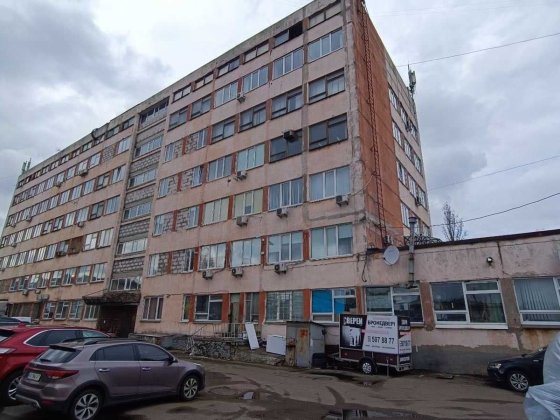 ЄМК АТ "Укрнафтопродукт" 5 472,77 м2, м.Київ