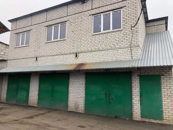 Продается  СТО (80 м² + 2-й этаж) 3 бокса, оборудование
