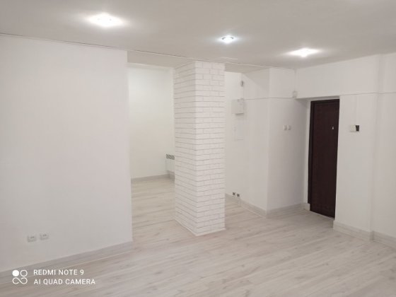 Продам Офіс / студія з ремонтом  44 кв.м. у прохідному місці, 1 поверх, Городоцька, Власник Львів