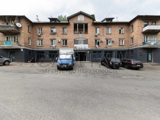 Продаж фасадного приміщення  143м2 вул. Петра Радченка Соломʼянка Київ