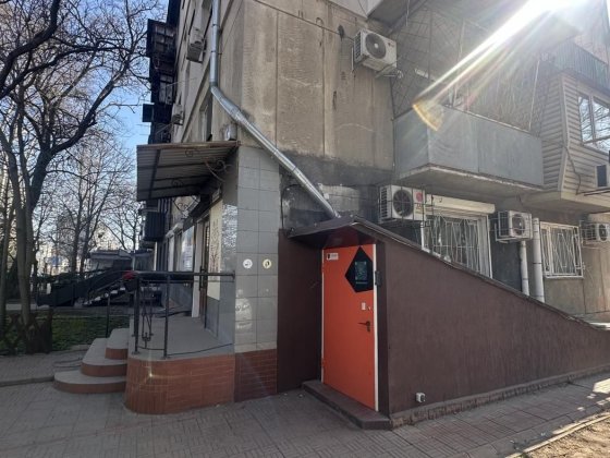 Фасадное  помещение с арендаторами , Адмиральский.  5 ст.Фонтана