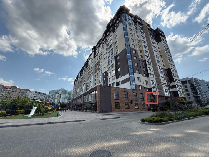 Продам комерційне приміщення у ЖК «Приморські сади» Марсельська ремонт - фото 1
