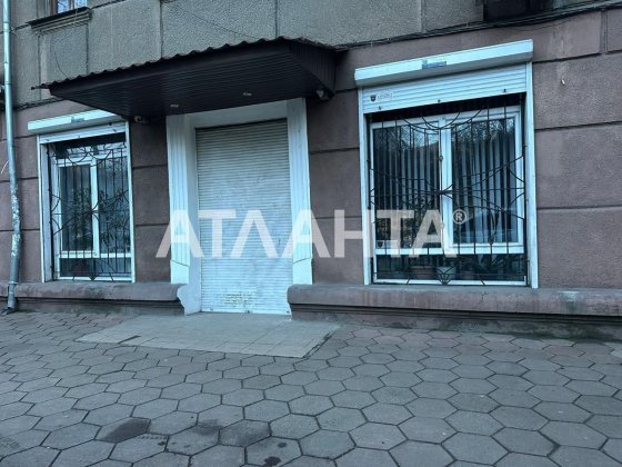 Коммерческое помещение в центре. Фасад