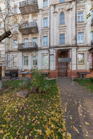 Продажа фасадного помещения на ул. Льва Толстого, 17А ЦЕНТР - фото 1
