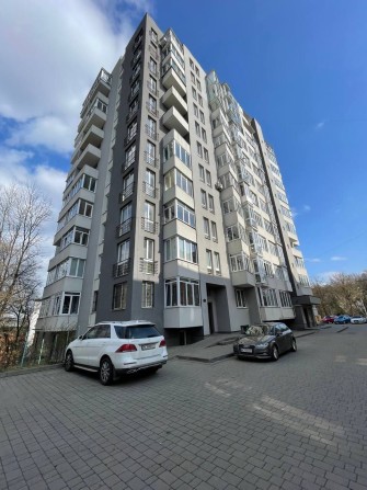 Продаж приміщення з ремонтом 226 м² в Новобудові по вул. Зеленій - фото 1