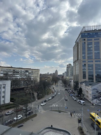 Продається офісне видове приміщення Open space  фасад паркінг Печерськ Панорамне - фото 1