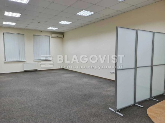 ВИГІДНО!Продаж комерційного приміщення на вул. Дмитрівська 52Б, БЕЗ%