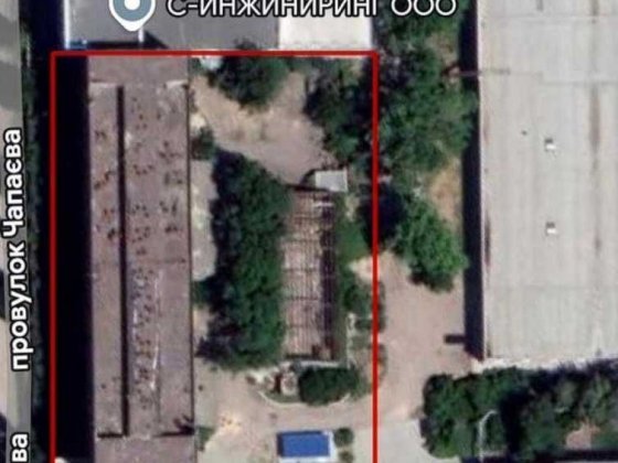 Отдельно стоящее 5-этажное здание, фасад на улицу В.Кириллова. 1S75