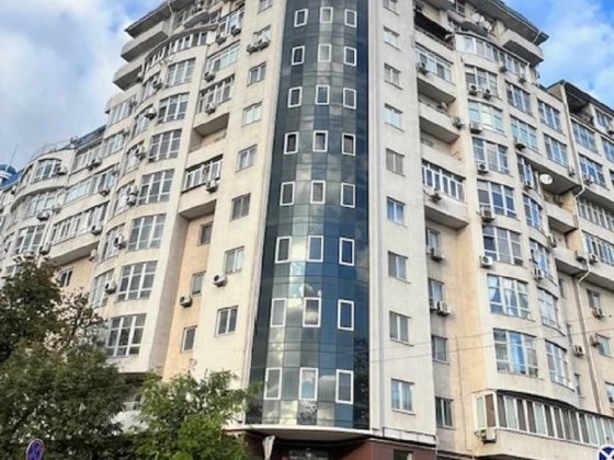 Продается офис на Французском бульваре, Музкомедия