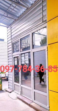 ПРОДАМ свій кіоск 25 м2, Торговий Комплекс, метро Палац Спорту - фото 1
