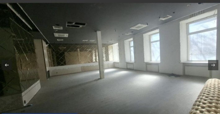 Фасадное помещение   650 кв. м. на Дерибасовской - фото 1