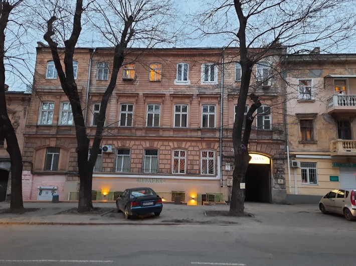 Хостел, готовий бізнес на вул. В.Корженка(Осипова) - фото 1