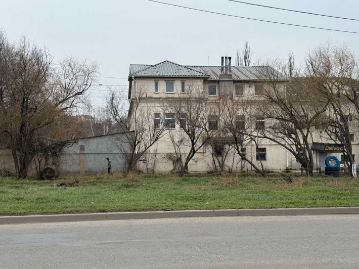 Продам здание/завод/фабрику Площадь 1300м.кв. на Слободке - фото 1