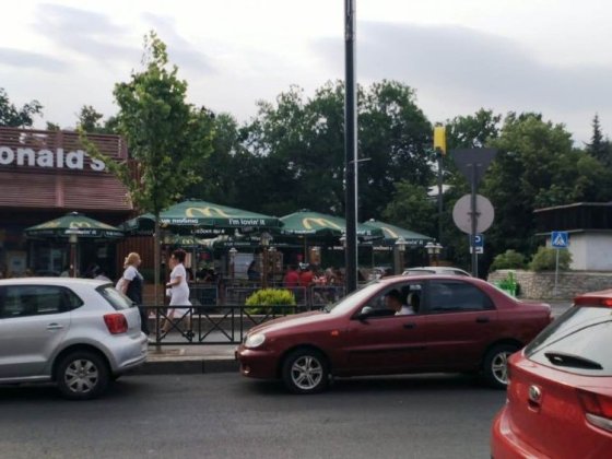 Продам. Магазин в Харькове! м. Арх. Бекетова (напротив McDonalds) Харьков