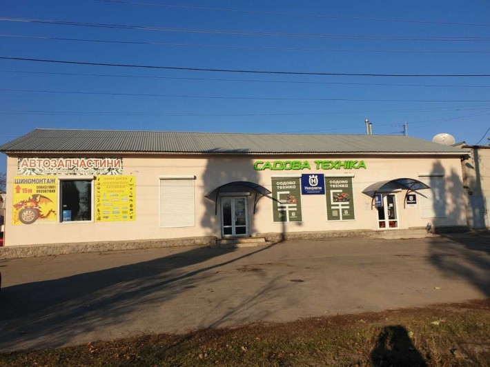 Продам торговый комплекс по красной линии пр.Героев Сталинграда - фото 1
