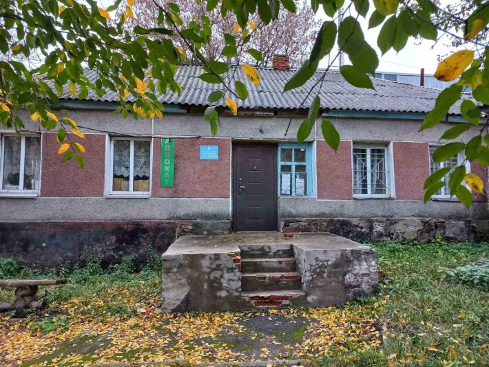 Нежитлова будівля 87,4 м2, Брусилів, вул. Захисників України 3-Г - фото 1