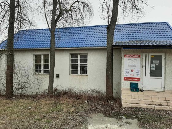 Продаж приміщення в Пасічній, село Угринів, фасадне Угринов
