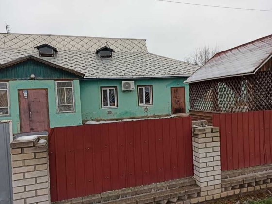 Терміновий продаж комерційного приміщення 200 м з землею в м. Кагарлик Кагарлык