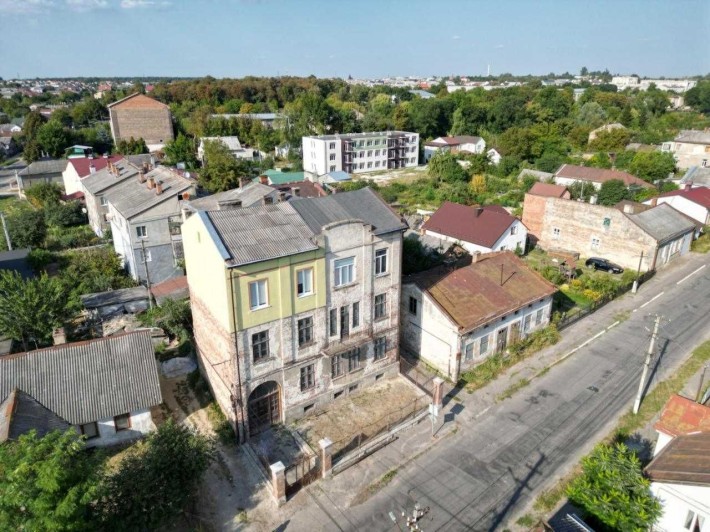 Продається приміщення, 2 поверхи + підвал по вул. Шевченка, м. Сокаль - фото 1