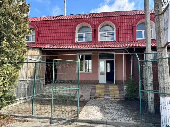 Продаж комерційної  нерухомості у м. Волочиськ Волочиськ