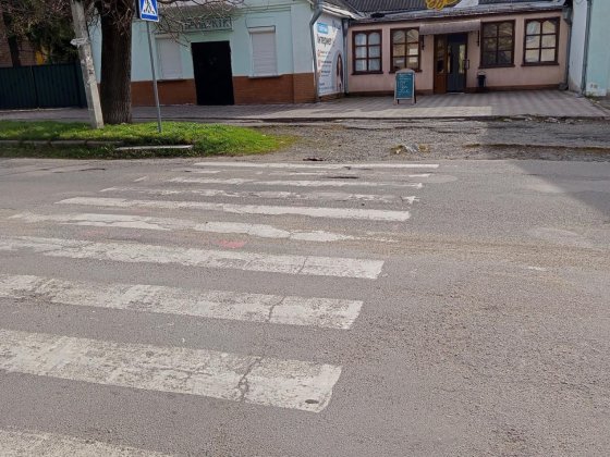 Продається магазин і піцерія Корсунь-Шевченковский