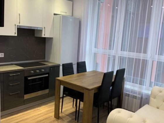 Продам 1к.кв  Степана Бандери, 32, Набережно-Рибальська дорога, 27 Київ