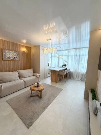 Продам 2 кімнатну  квартиру з авторським ремонтом ЖК «Династія» - фото 1