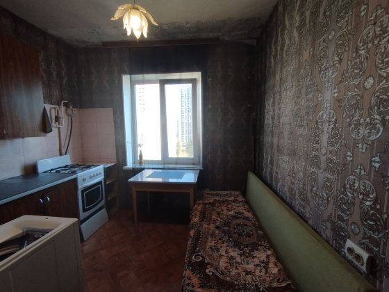 Продажа 2 кімнатної квартири 52.6 м2, вул. Архітектора Вербицького 36, станція метро Вирлиця Дарниць Київ