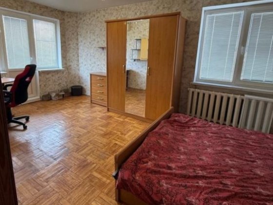 Продам 1 комнатную на ул Космонавтов Одеса