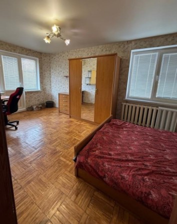 Продам 1 комнатную на ул Космонавтов - фото 1