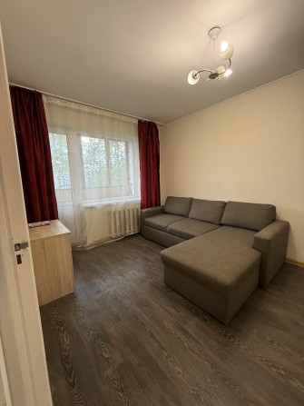 Продам 1 кімнатну квартиру 28 м2, проспект Соборності 13а, Соцмісто Дарницький район. - фото 1