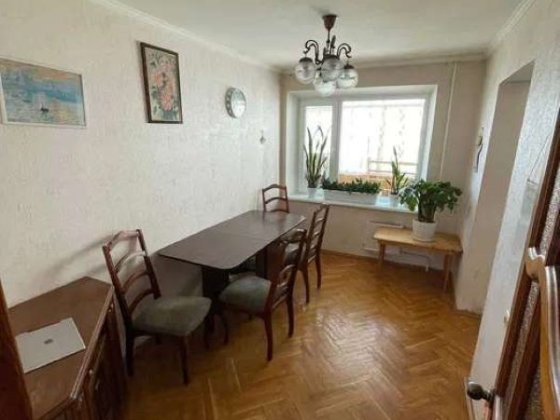 Продаж 3-к квартири вул. Левка Лук'яненка 13а Київ
