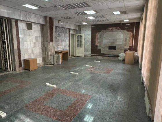 Оренда комерційного приміщення червона лінія з окремим входом вул. Воскресенська 17 а