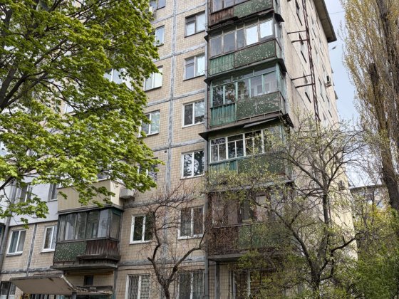 Продаж 3-х кімнатної квартири Київ, вул. Петра Курінного, буд. 3