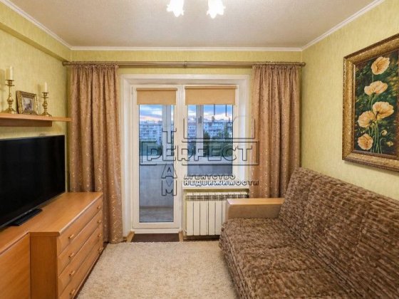 Продаж 1к квартири Героїв Дніпра 15 / Героев Днепра 15