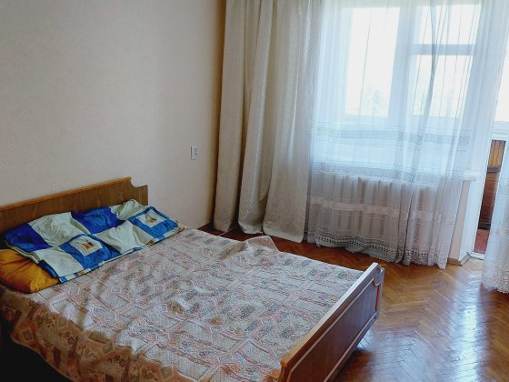 Продам 2 комн.квартиру БЕЗ КОМИССИИ по ул.Кирилловская 146, метро Почайна, М.Оболонь Київ