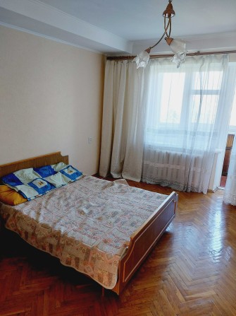 Продам 2 комн.квартиру БЕЗ КОМИССИИ по ул.Кирилловская 146, метро Почайна, М.Оболонь - фото 1