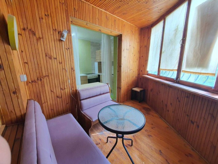 Продам  1к квартиру з великою спальнею та лоджією - фото 1