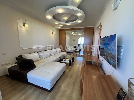 Продаж 2 кім.кв 78 метрів  вул. Анни Ахматової 13Б метро Позняки Осокорки