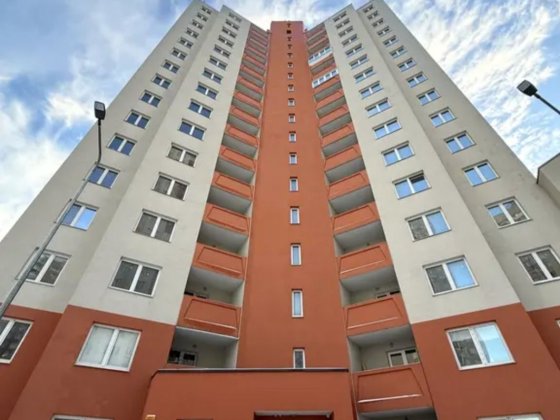 Продам 1- х вул.Милославська 18 Киев