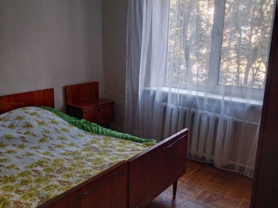 Продам 3-кім Здолбунівська 3  2поверх  газ Киев