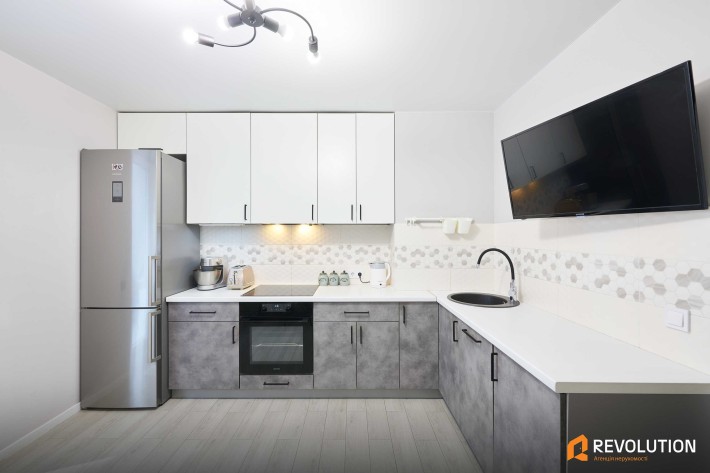 Без % ЖК Навігатор, Балтійський пров. 5, продаж 3к з ремонтом - фото 1