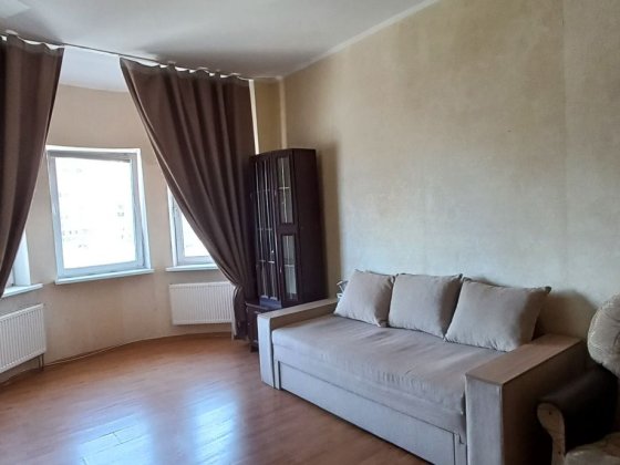 Сертифікат Продаж 1 кім кв. на 4 пов. Харьківське шоссе,19А Київ