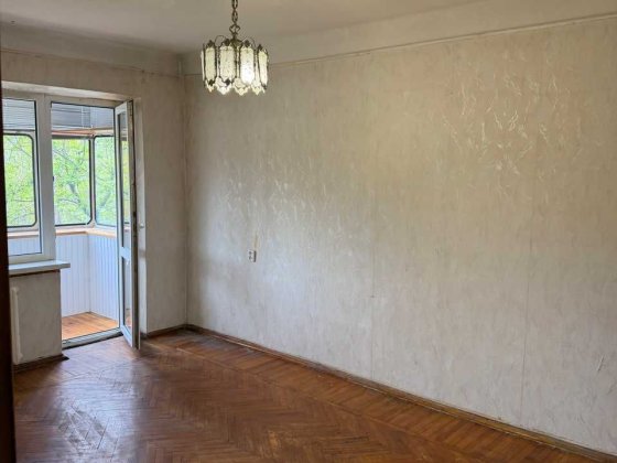 Затишна 2-кімнатна квартира на Братиславській 18Б, Деснянський район, Братиславьска 18 - Б, метро Да Київ