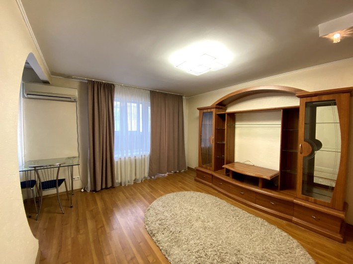 Продаж однокімнатної, євроремонт, вулиця Північна 52 - фото 1
