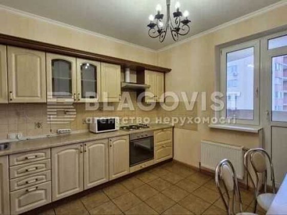 Продаж квартири на Науки 69 Либідська Мишоловка Китаіво Київ
