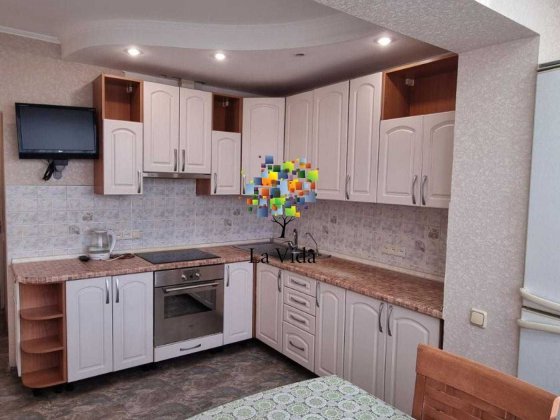 Продаж 2к квартири, чудова локація, вул. Бальзака, 10