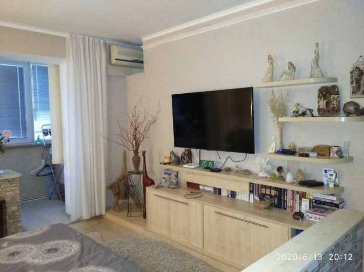 Власник продам 1-к квартиру без комісії в центрі Троєщини - фото 1