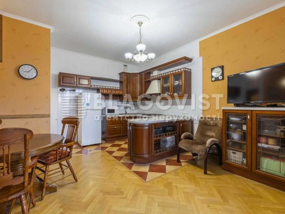 Продаж 2к квартири з ремонтом  біля метро Печерська Старонаводницька Лесі Українки  Царське село Печ